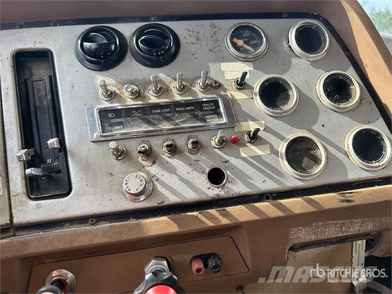 Ford LTL9000 6x4 Grain Truck Autocarro agricolo / grano