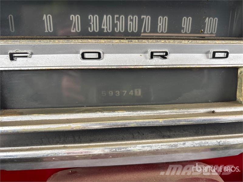 Ford Motor Home Asuntoautot ja asuntovaunut