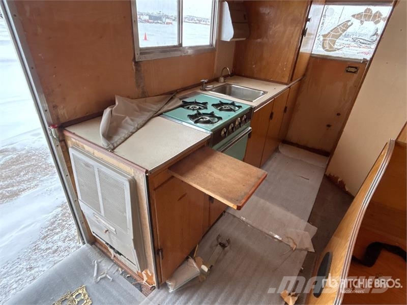Ford Motor Home Asuntoautot ja asuntovaunut