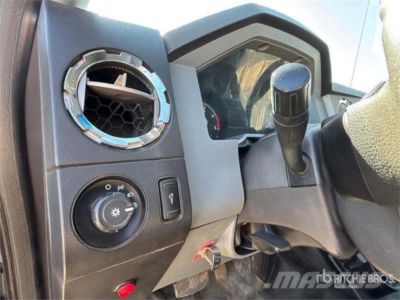 Ford Palfinger PK6501 Knuckle Boom on Ford F-550 XLT 4 Camion plateau ridelle avec grue