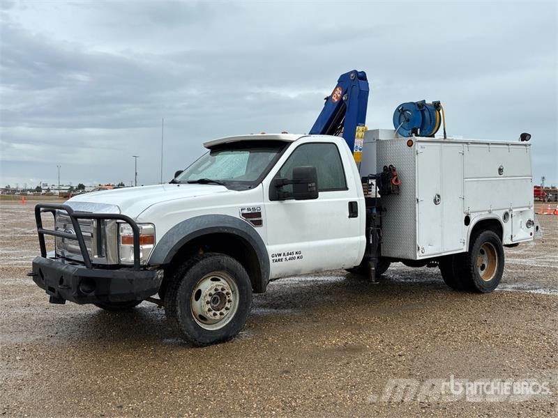 Ford PM 4022 Knuckle Boom on Ford F-550 XLT 4x4 Boom T Автокранове