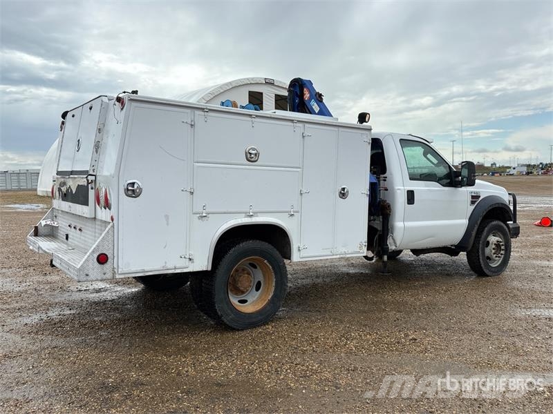 Ford PM 4022 Knuckle Boom on Ford F-550 XLT 4x4 Boom T Автокранове