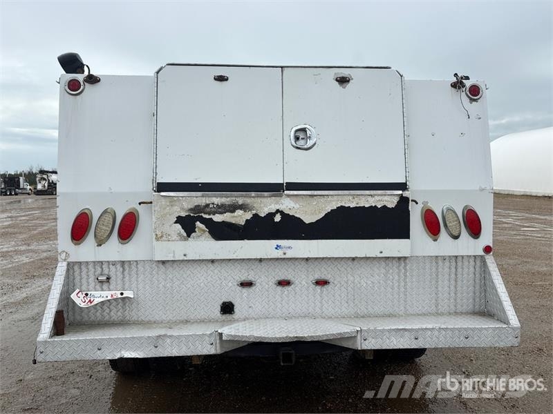 Ford PM 4022 Knuckle Boom on Ford F-550 XLT 4x4 Boom T Автокранове