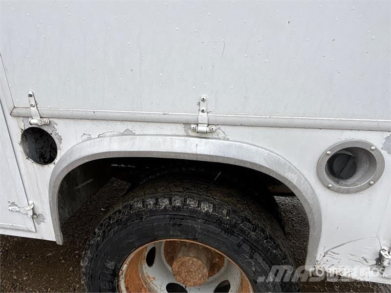 Ford PM 4022 Knuckle Boom on Ford F-550 XLT 4x4 Boom T Автокранове