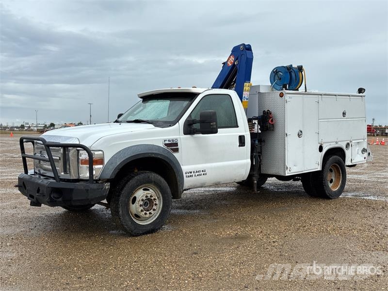 Ford PM 4022 Knuckle Boom on Ford F-550 XLT 4x4 Boom T Автокранове