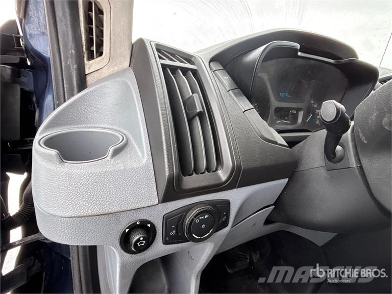 Ford Transit 150 9 Passenger Van Dostavna vozila / kombiji