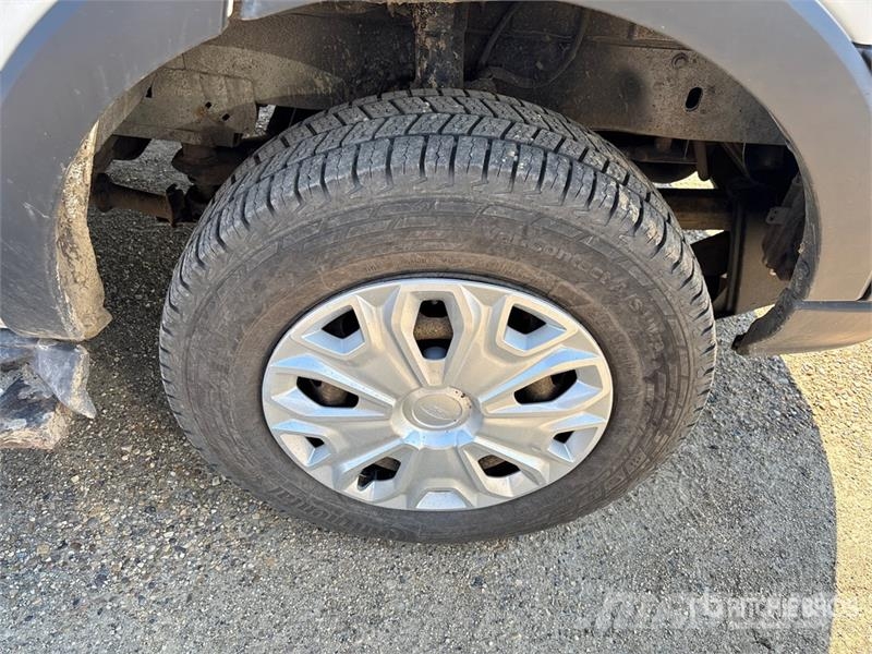 Ford Transit -150 XLT 4x4 8 Passenger Van Dostavna vozila / kombiji