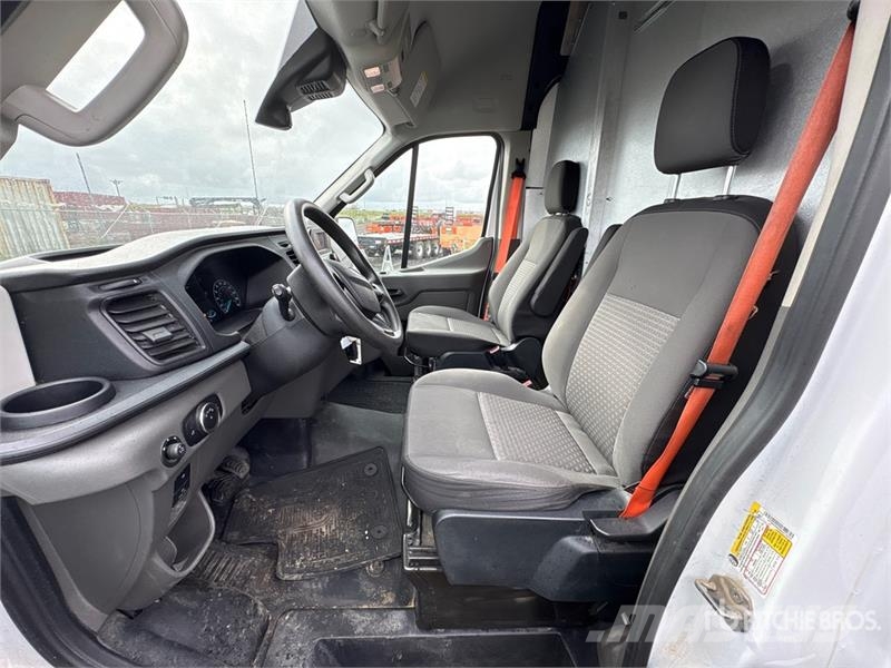 Ford Transit 250 Cargo Van Gesloten bedrijfswagens