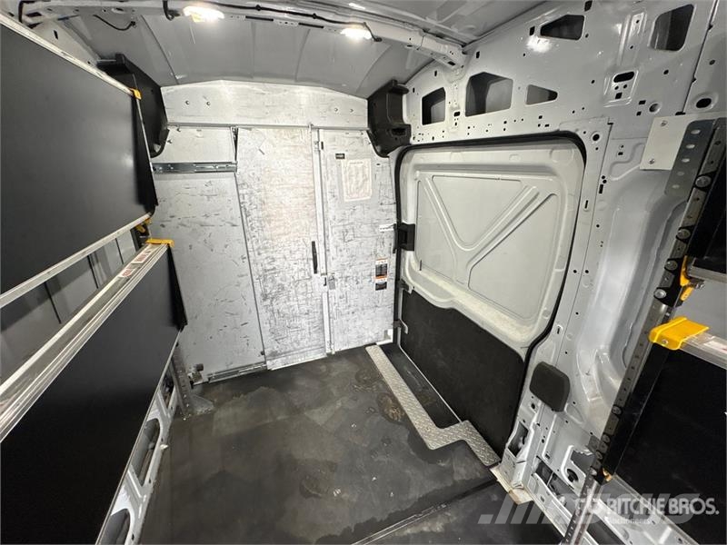 Ford Transit 250 HI Roof Cargo Van Панельні фургони