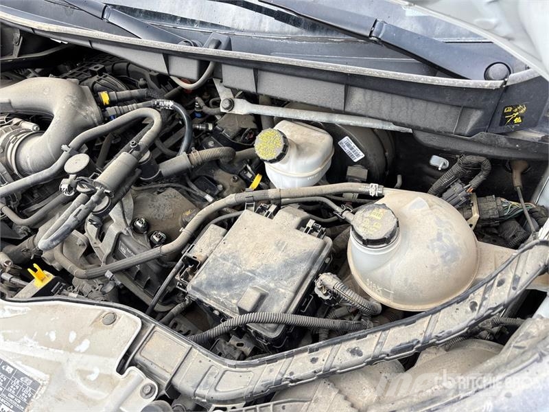 Ford Transit 250 HI Roof Cargo Van Панельні фургони