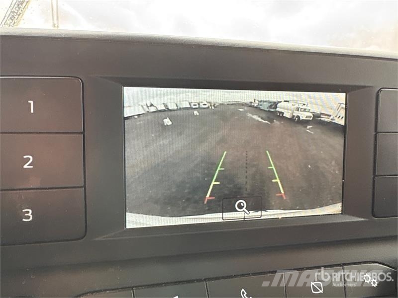 Ford Transit 250 HI Roof Cargo Van Панельні фургони