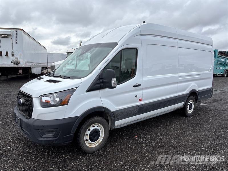 Ford Transit 250 HI Roof Cargo Van Панельні фургони