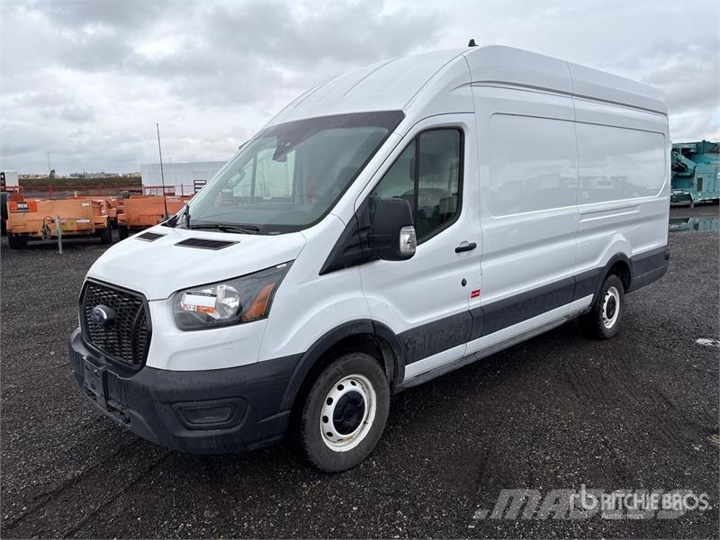 Ford Transit 250 HI Roof Cargo Van Панельні фургони