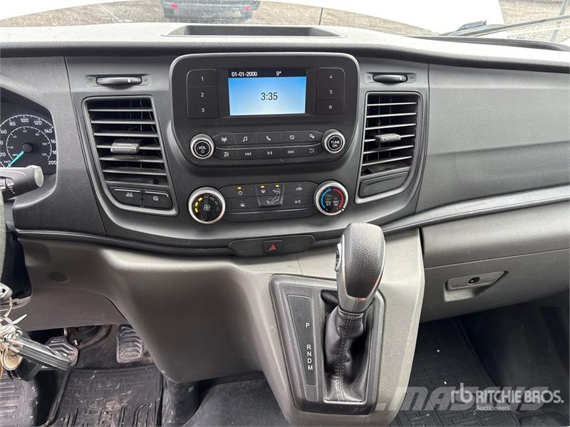 Ford Transit 250 HI Roof Cargo Van Панельні фургони