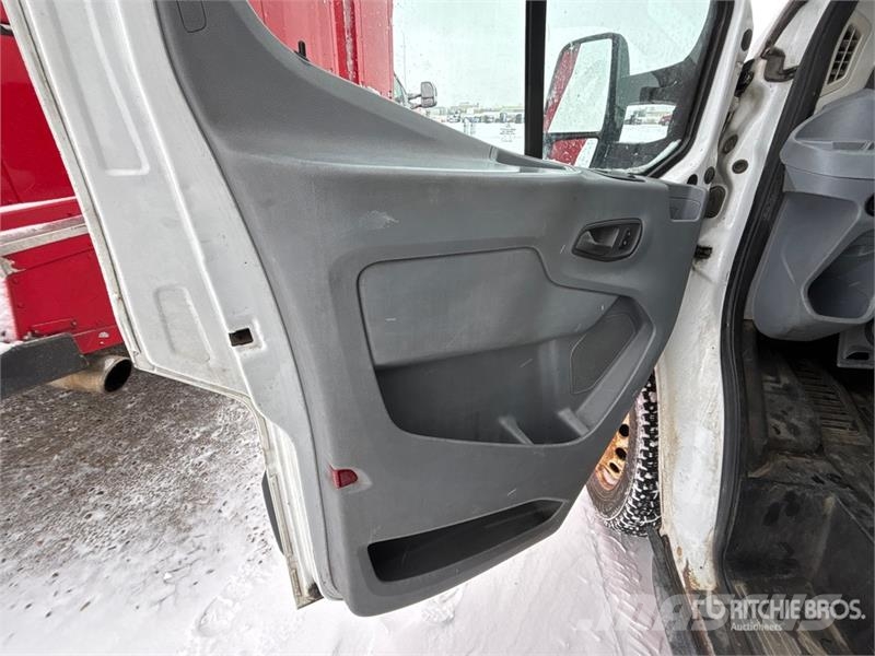 Ford Transit 350 4x2 Van Truck Sanduk kamioni