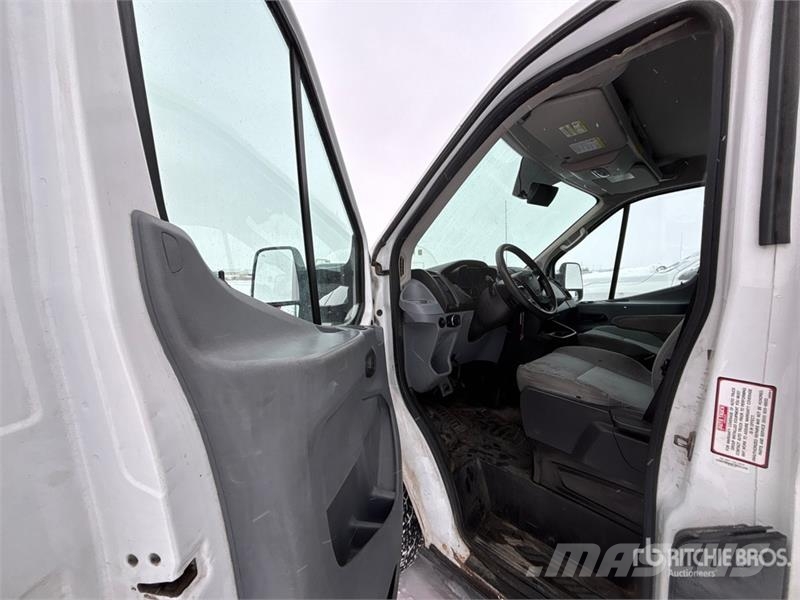 Ford Transit 350 4x2 Van Truck Sanduk kamioni
