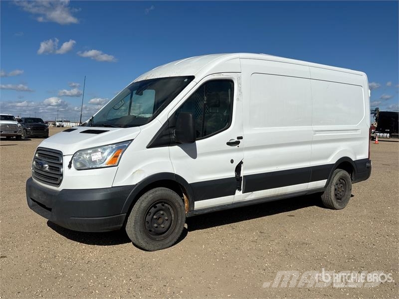 Ford Transit 350 Cargo Van Ванове за доставки