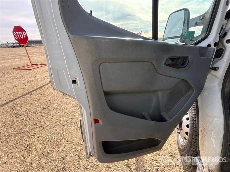 Ford Transit 350 Cargo Van Dostavna vozila / kombiji