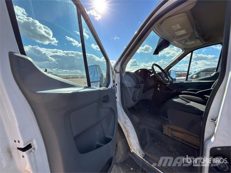 Ford Transit 350 Cargo Van Ванове за доставки