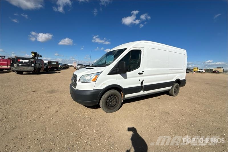 Ford Transit 350 Cargo Van Ванове за доставки