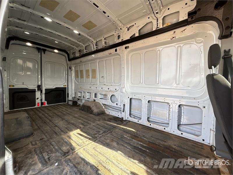 Ford Transit 350 Cargo Van Dostavna vozila / kombiji