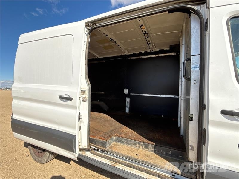Ford Transit 350 Cargo Van Ванове за доставки