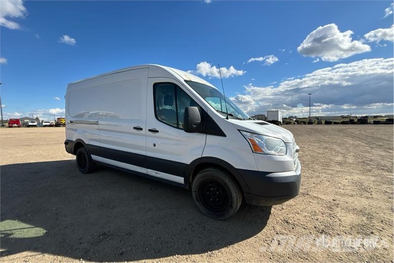 Ford Transit 350 Cargo Van Ванове за доставки