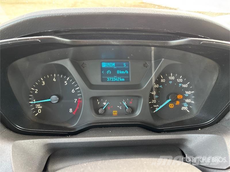 Ford Transit 350 Cargo Van Transporterek