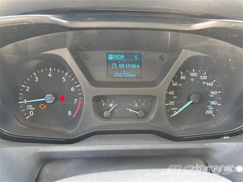 Ford Transit 350 Cargo Van Ванове за доставки