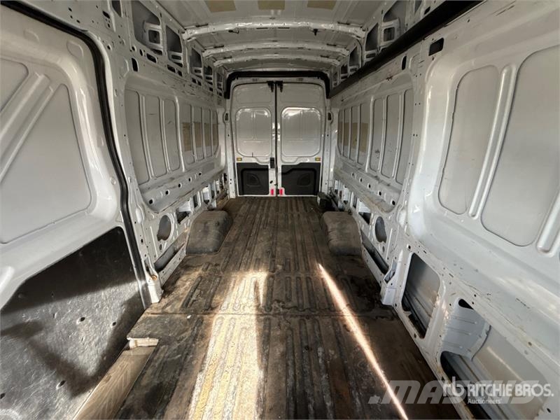 Ford Transit 350 Cargo Van Dostavna vozila / kombiji