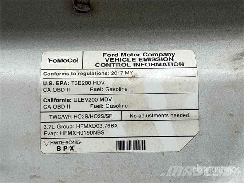 Ford Transit 350 Cargo Van Transporterek