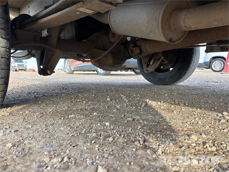 Ford Transit 350 Cargo Van Transporterek