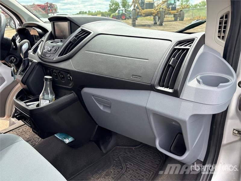 Ford Transit 350 XLT 11 Passenger Van Panel vans