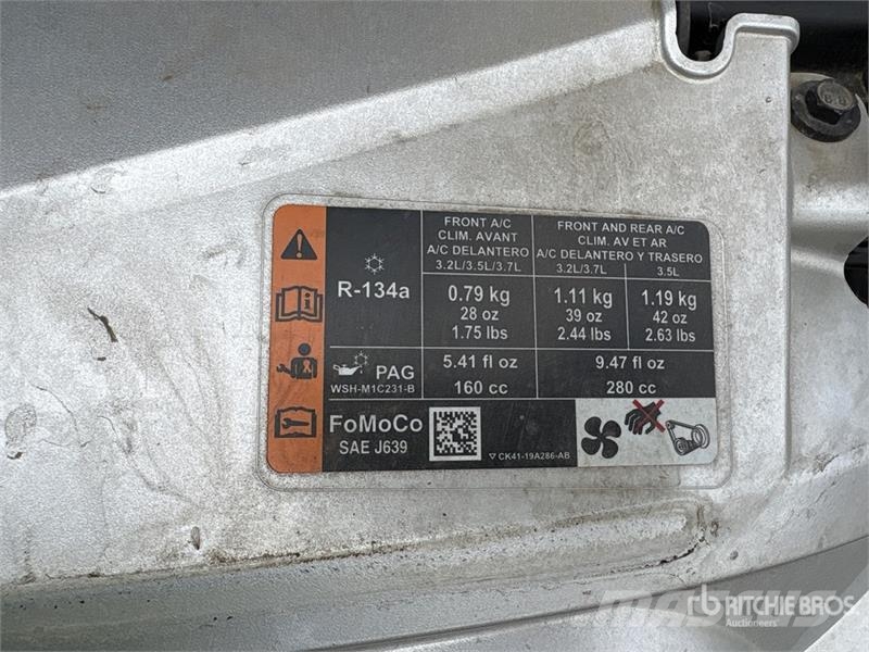 Ford Transit 350 XLT 11 Passenger Van Panel vans