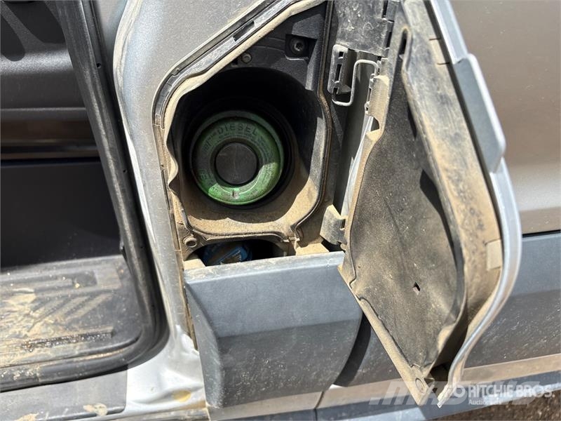 Ford Transit 350 XLT 11 Passenger Van Панельні фургони