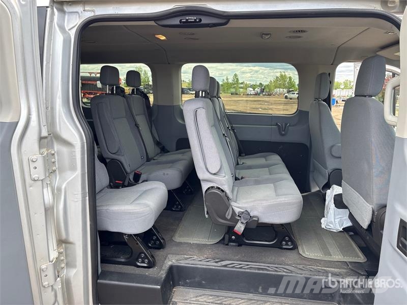 Ford Transit 350 XLT 11 Passenger Van Panel vans