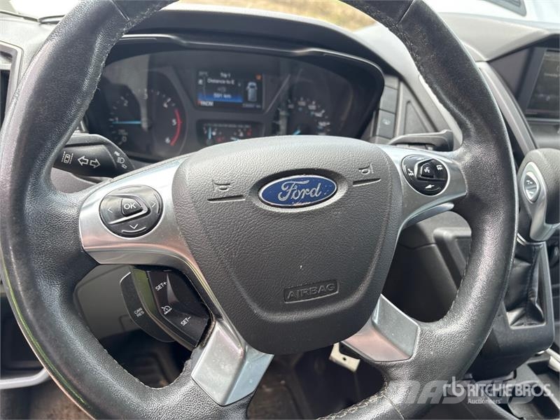 Ford Transit 350 XLT 11 Passenger Van Panel vans