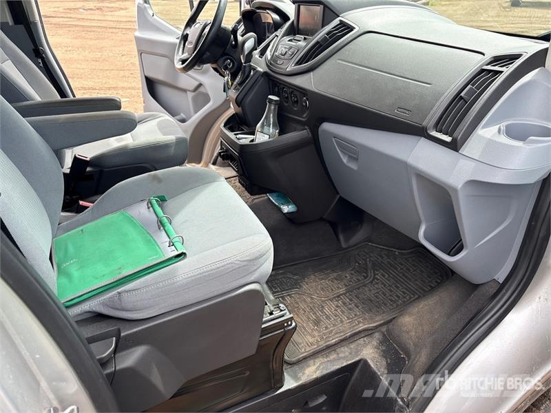 Ford Transit 350 XLT 11 Passenger Van Panel vans