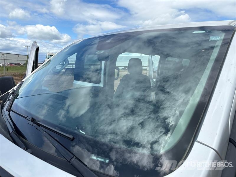 Ford Transit 350 XLT 11 Passenger Van Panel vans