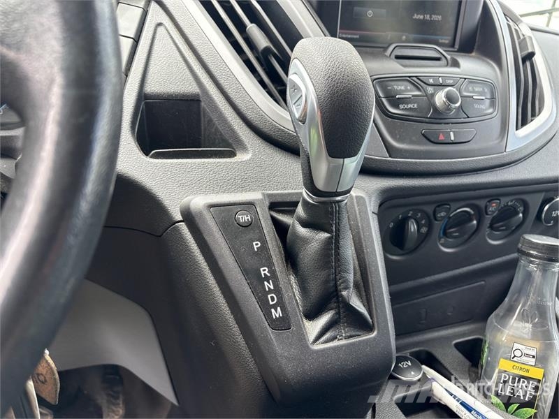 Ford Transit 350 XLT 11 Passenger Van Панельні фургони