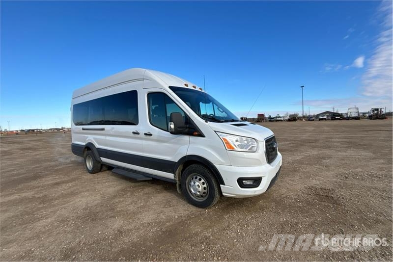 Ford Transit 350HD XLT AWD 11 Passenger Van Varebiler