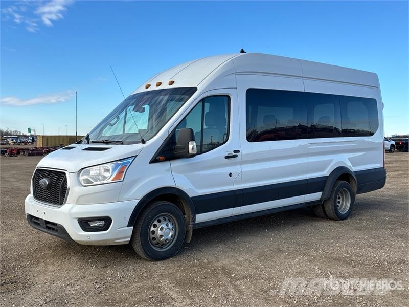 Ford Transit 350HD XLT AWD 11 Passenger Van Varebiler