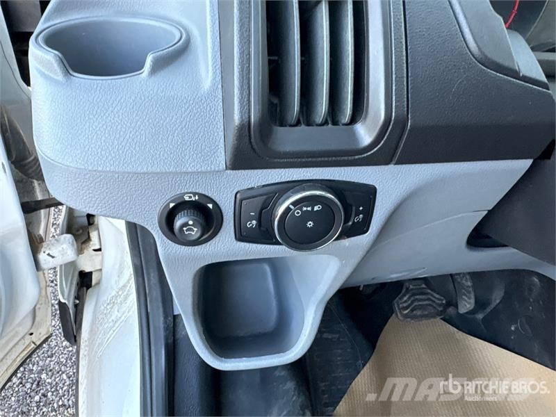Ford Transit Connect Transporterek