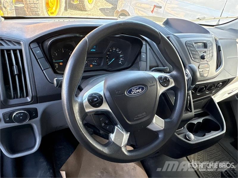 Ford Transit Connect Transporterek