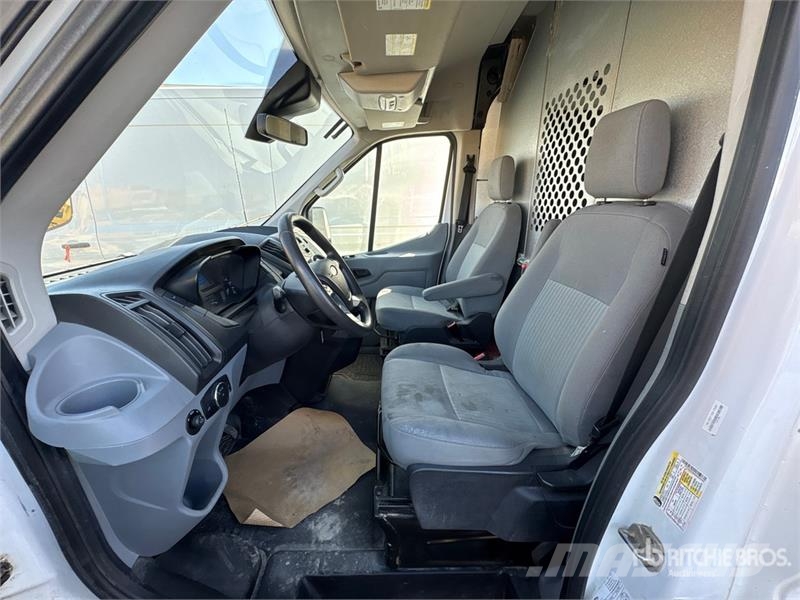 Ford Transit Connect Transporterek