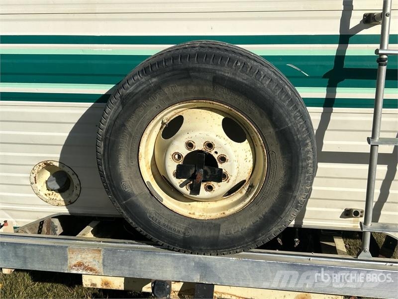 Ford Travelaire Motor Home المنازل المتنقلة والكرافانات