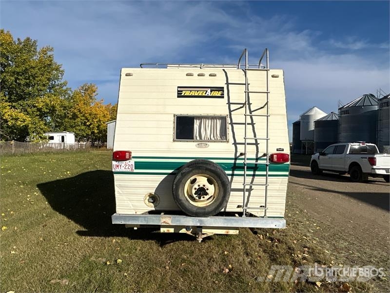 Ford Travelaire Motor Home المنازل المتنقلة والكرافانات
