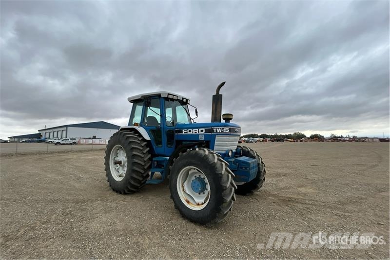 Ford TW-15 4WD Tractor Трактора