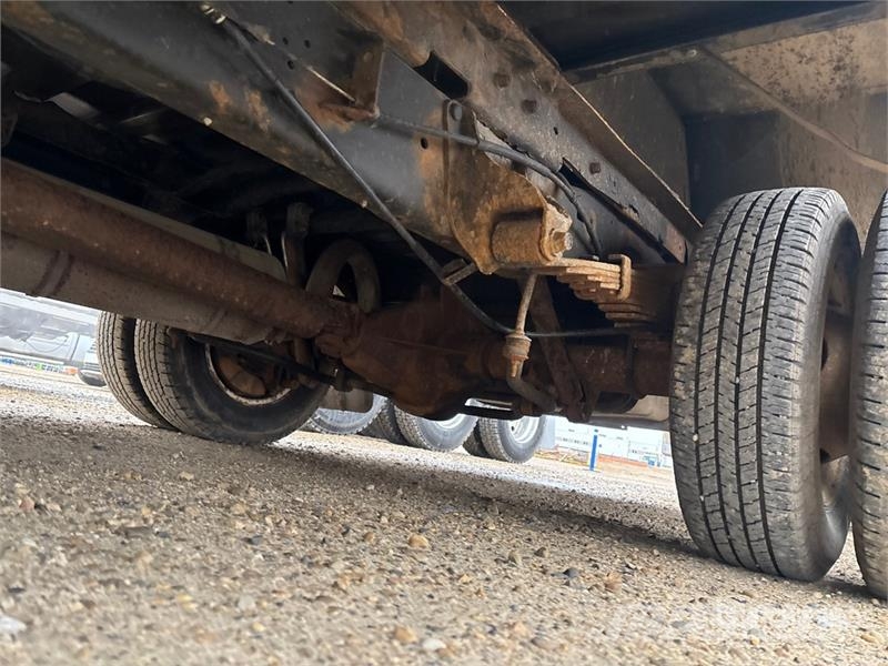 Ford Utilimaster 4x2 Step Van Dobozos