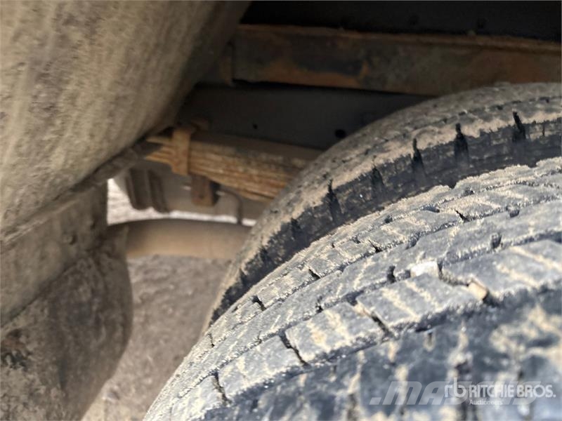 Ford Utilimaster 4x2 Step Van Dobozos